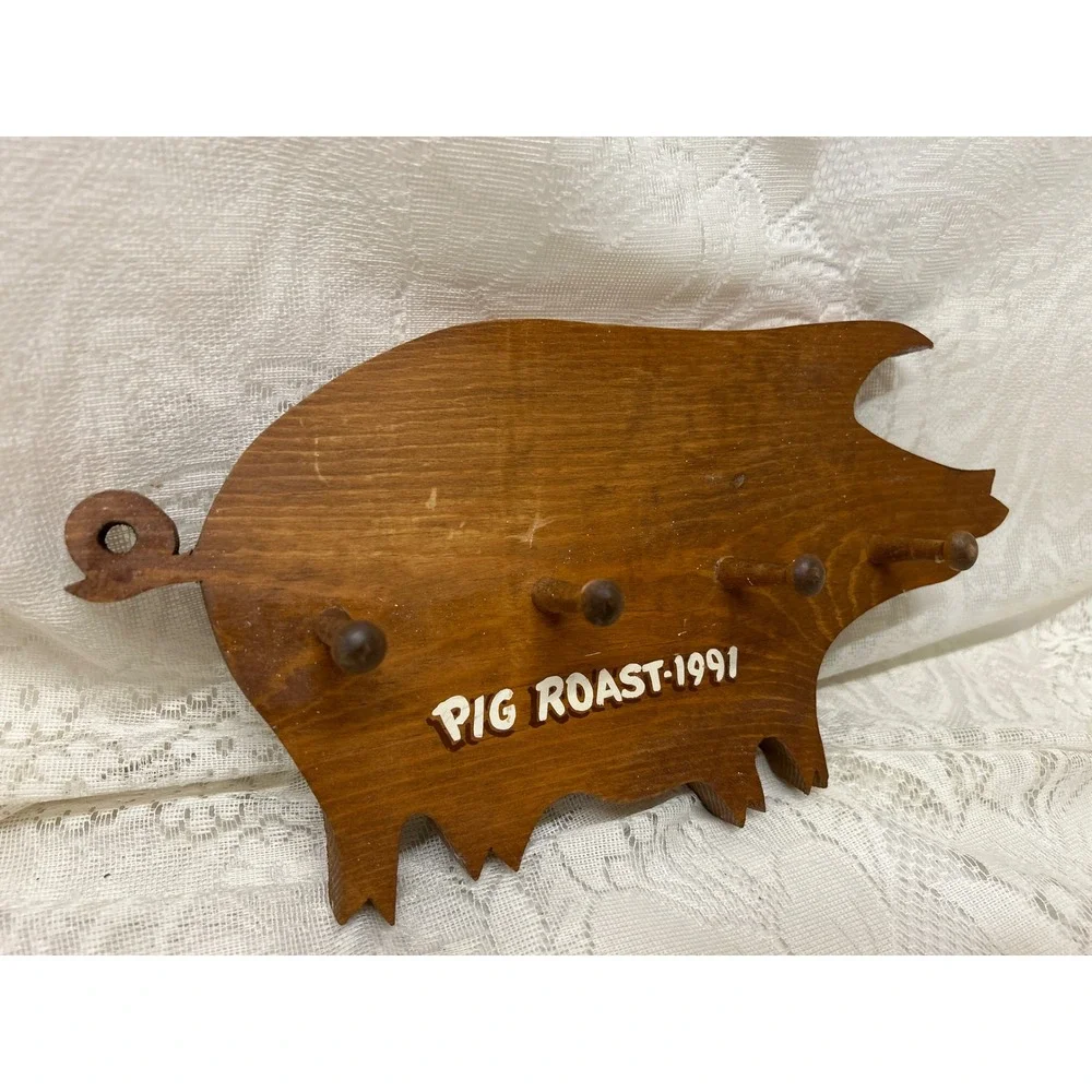 Vintage Handmade Pig Roast 1991 Wooden Pig Kitchen Wall Decor Key Holder 6